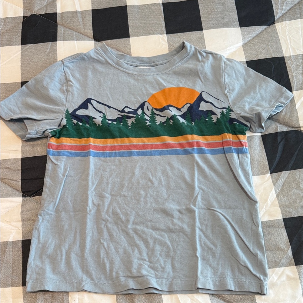 Hanna Andersson Blue and Orange Graphic Tee